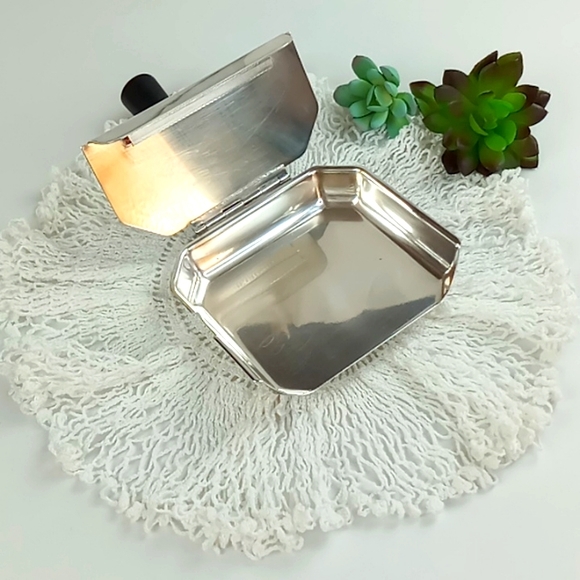 Vintage Sheffield Silver Plate Silent Butler/Crumber With Removable Handle - Picture 3 of 14